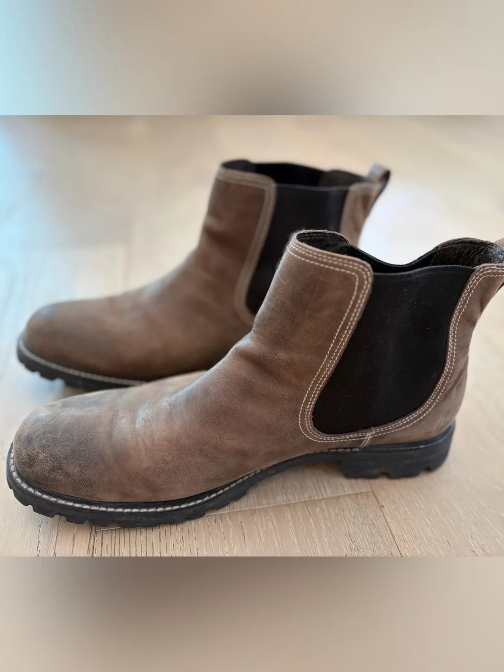 John Varvatos Men’s Brown Chelsea Boots